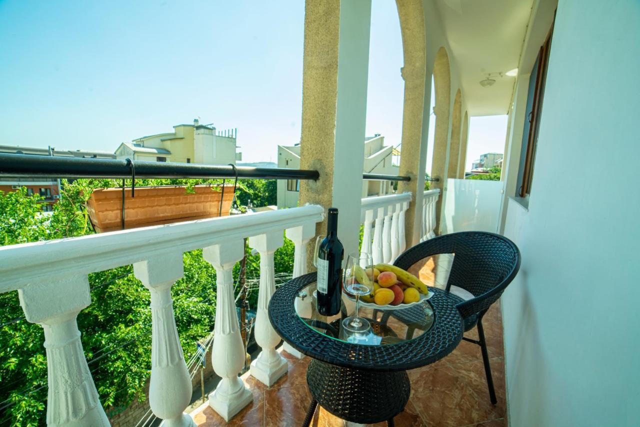 Midtown-Vera Tbilisi Luaran gambar